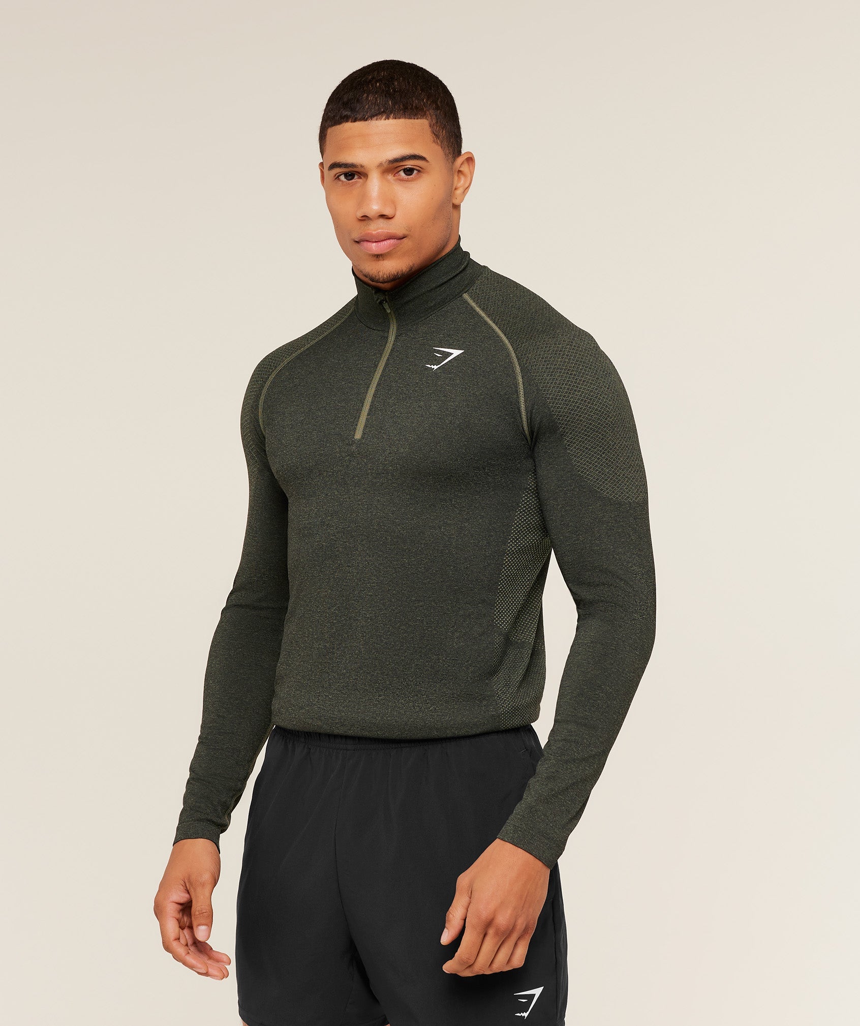 Gymshark Vital 1/4 Zip Verde Olivo - detalle