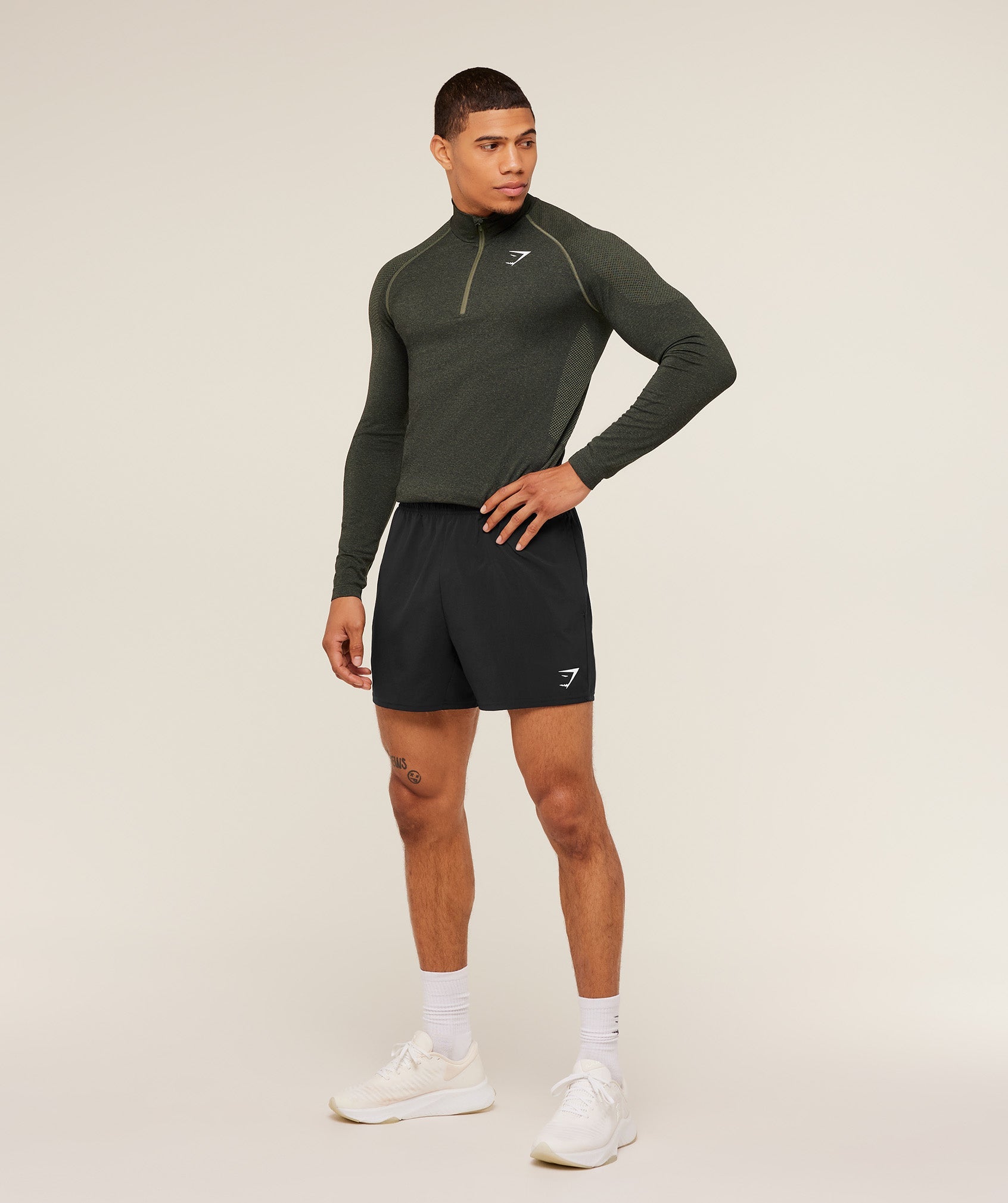 Gymshark Vital 1/4 Zip Verde Olivo - espalda