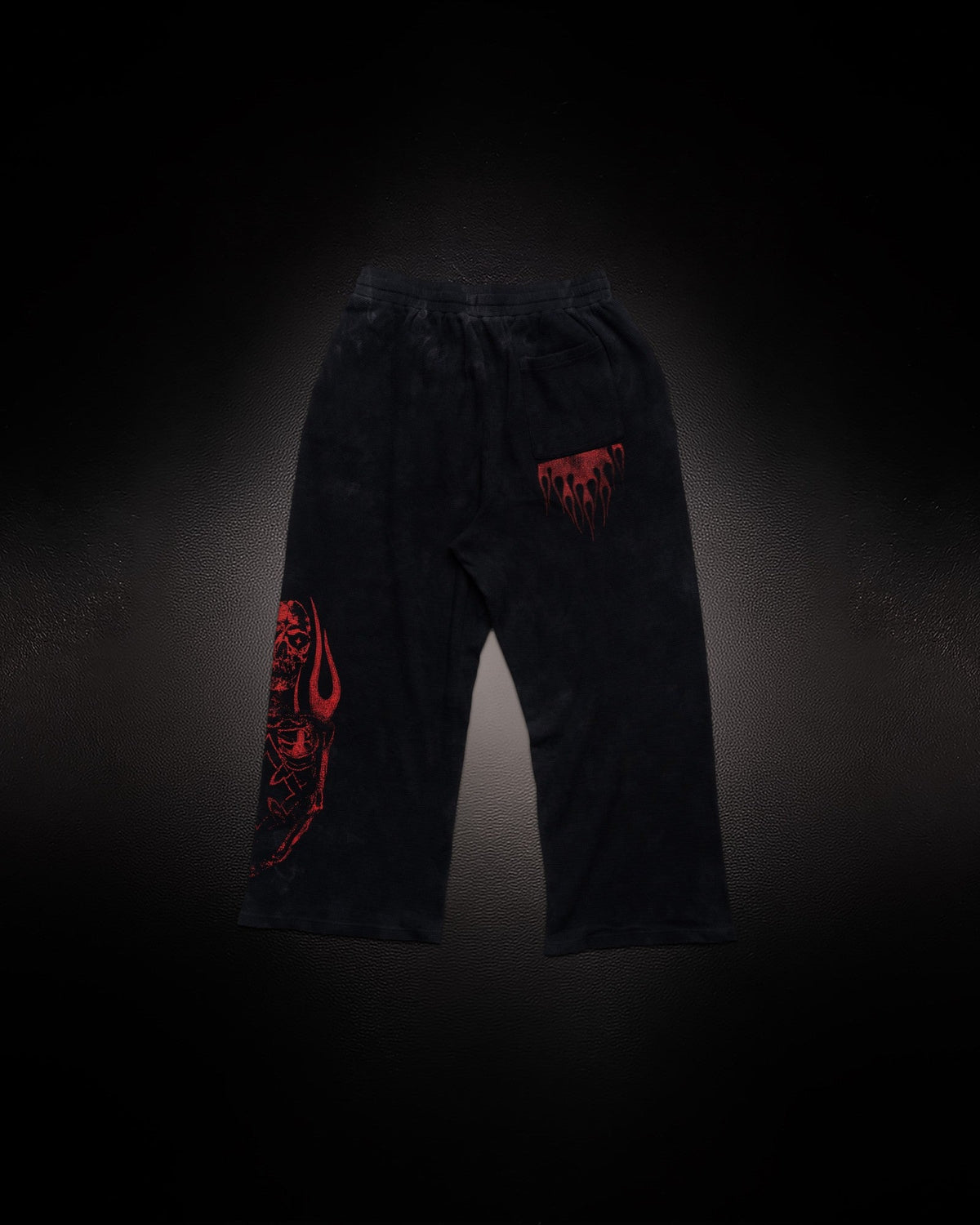 Reaper Sweatpants Black with Red espalda