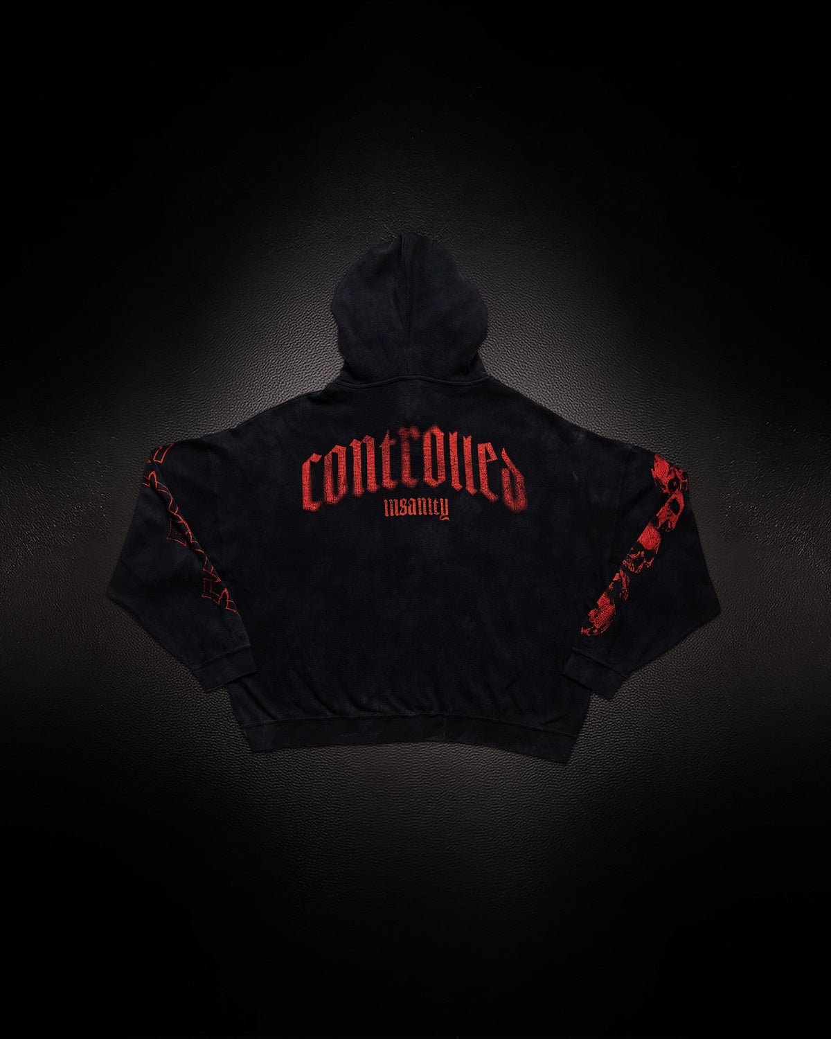 Outlaw Zip Up Hoodie Black with Red espalda