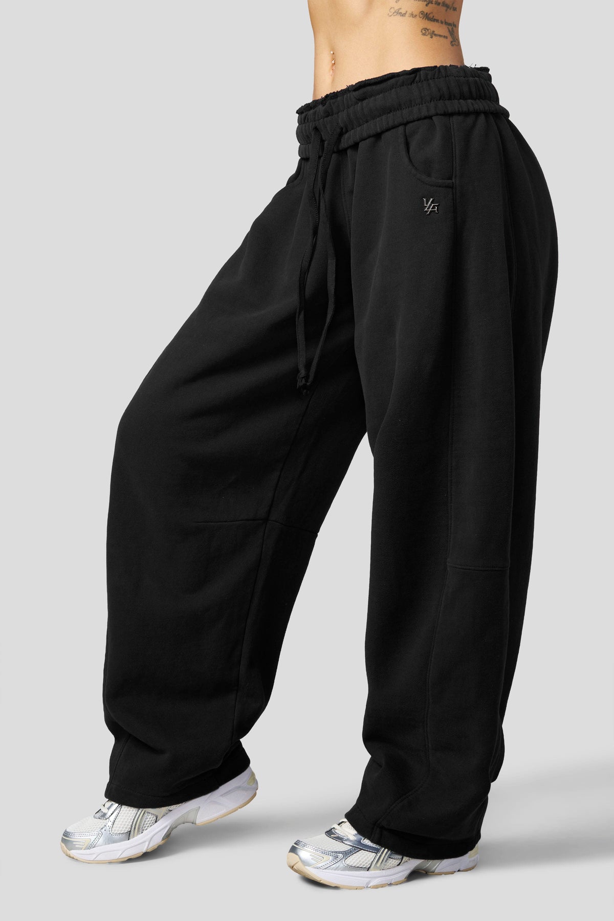 Studio Edit Barrel Joggers - Jet Black